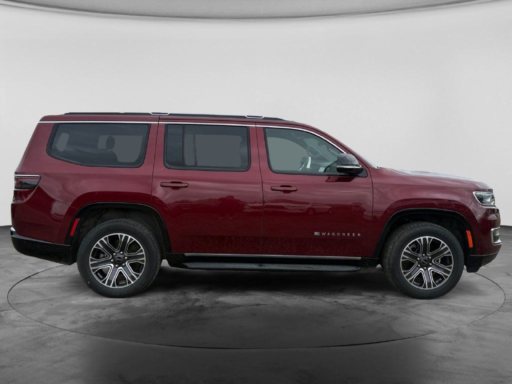 Used 2025 Jeep Wagoneer Series II AWD/4WD image 11