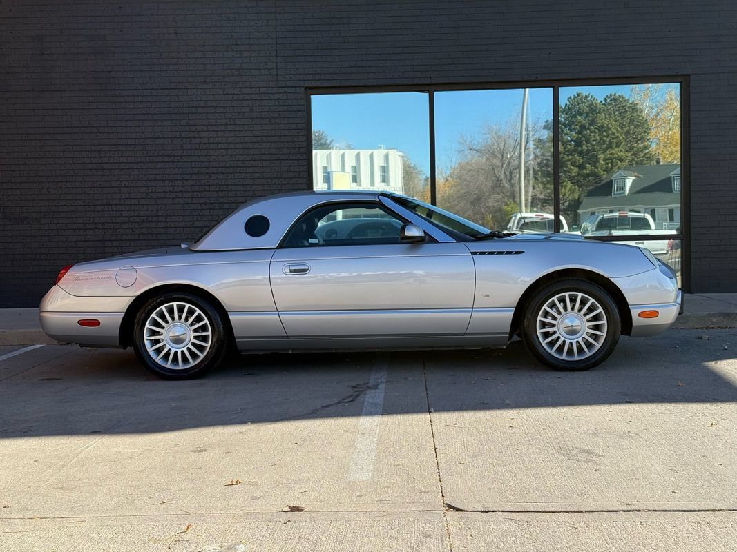 Used 2004 Ford Thunderbird RWD image 11