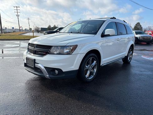 Used 2017 Dodge Journey Crossroad w/ Rear Seat Video Group image 1