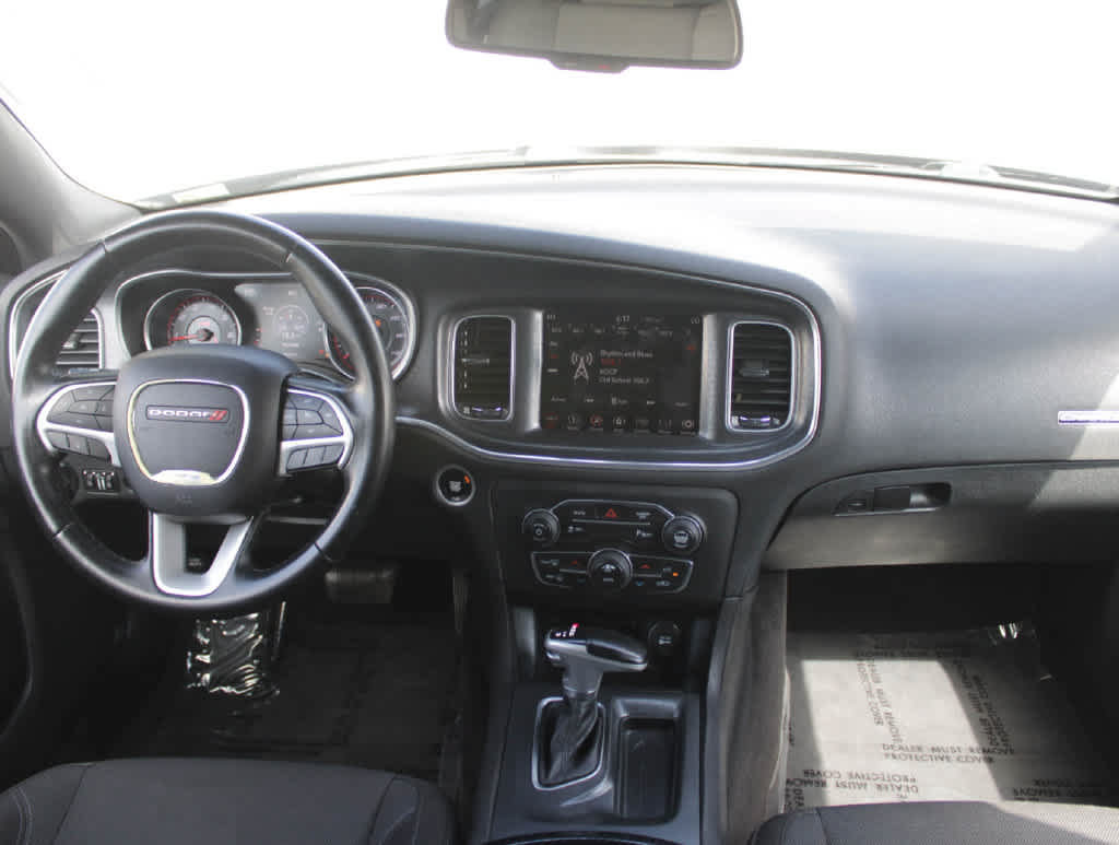 Used 2018 Dodge Charger SXT Plus RWD image 12