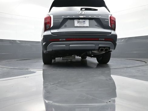 Certified 2025 Hyundai Palisade Limited image 36