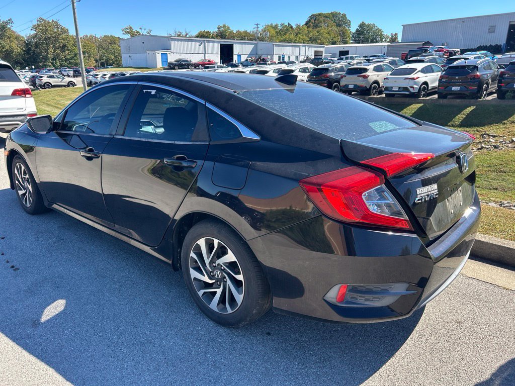 Used 2018 Honda Civic EX image 4