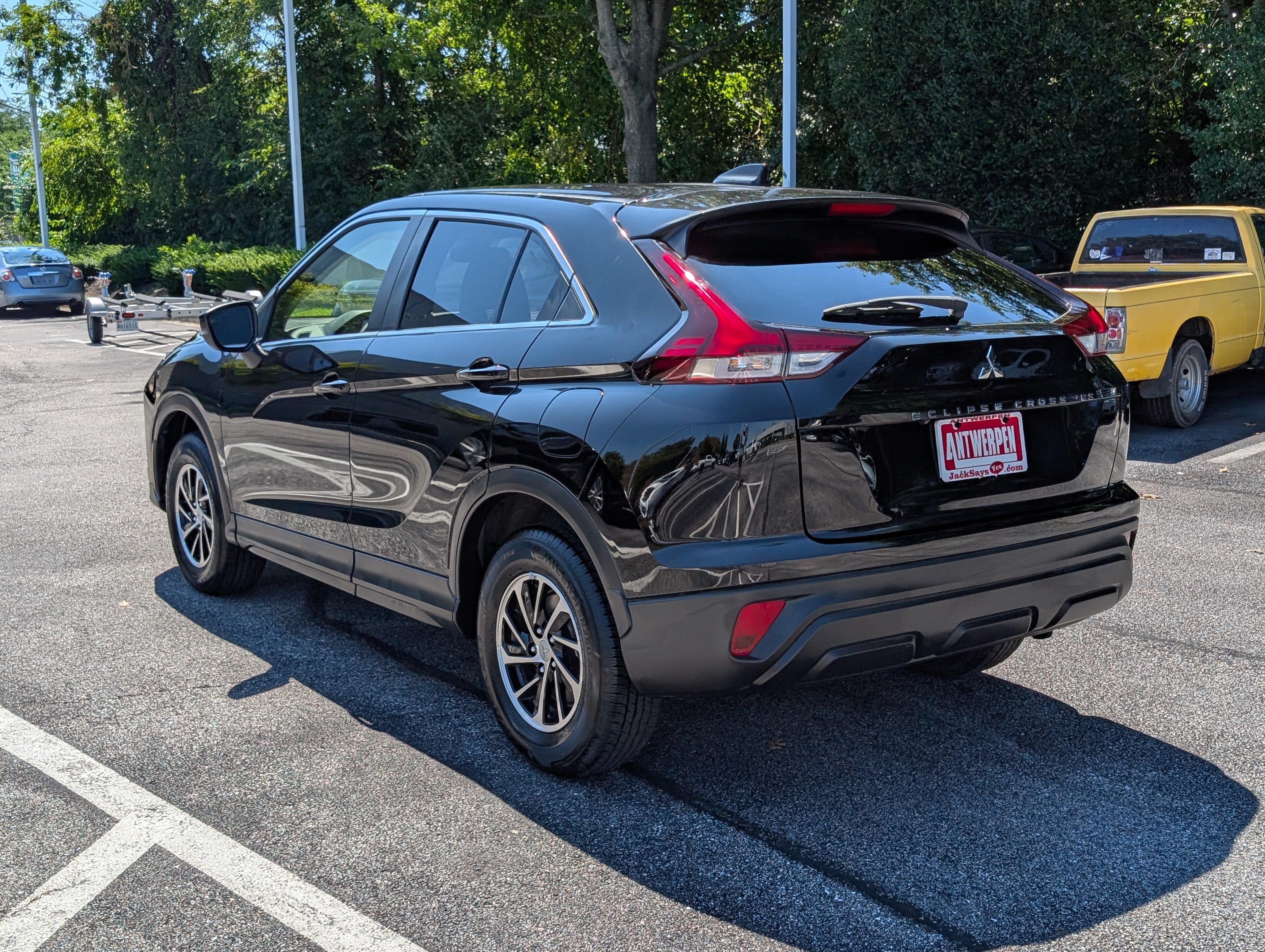 Used 2024 Mitsubishi Eclipse Cross ES AWD/4WD image 5