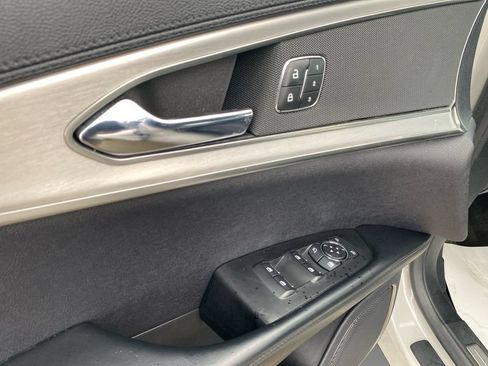 Used 2019 Lincoln Nautilus FWD image 23