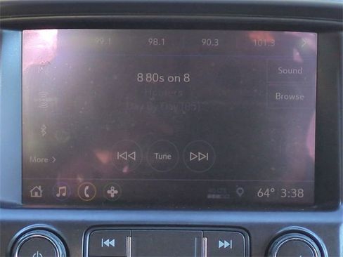 Used 2020 Chevrolet Colorado LT w/ LT Convenience Package image 17