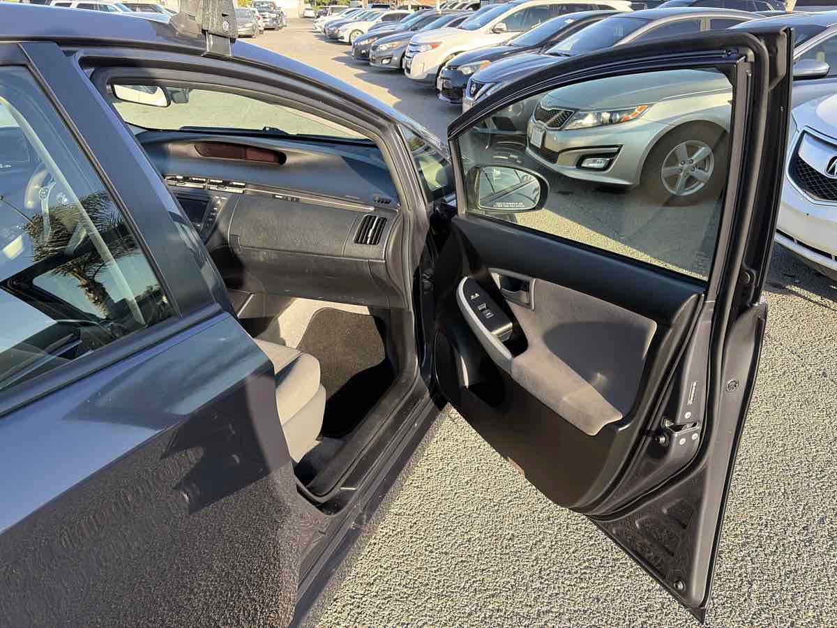 Used 2012 Toyota Prius Three FWD image 26