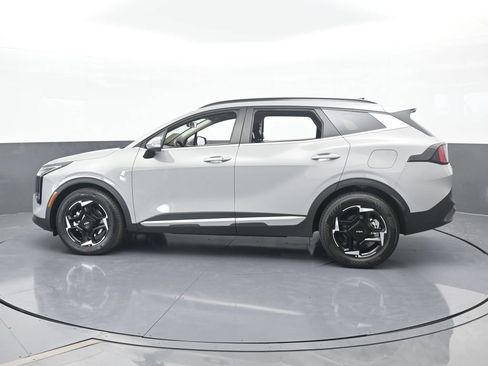 Used 2026 Kia Sportage EX w/ EX Panorama Roof Package FWD image 3