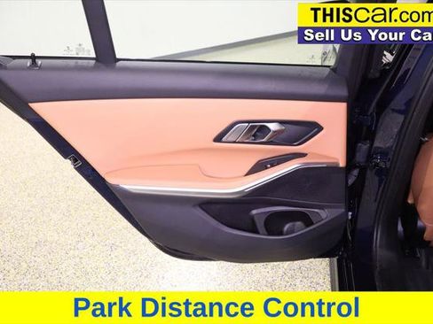 Used 2023 BMW 330i Sedan w/ M Sport Package image 34