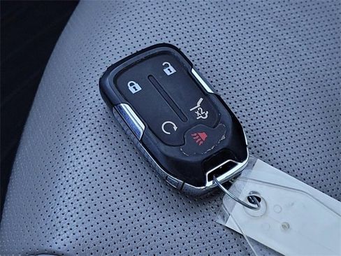 Used 2022 GMC Terrain SLT image 30