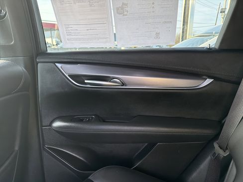 Used 2022 Cadillac XT5 Luxury image 29