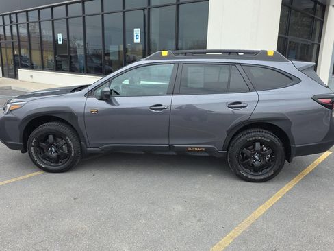 Used 2025 Subaru Outback Wilderness w/ Wilderness Package AWD/4WD image 3