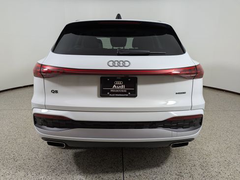 New 2025 Audi Q5 Premium image 6