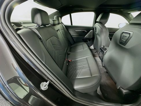 Used 2025 BMW 530i image 28