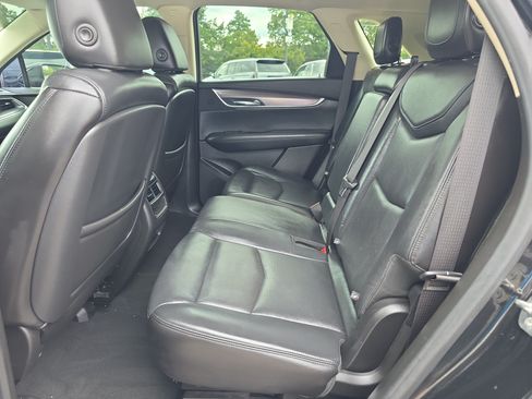 Used 2018 Cadillac XT5 Premium Luxury FWD image 11