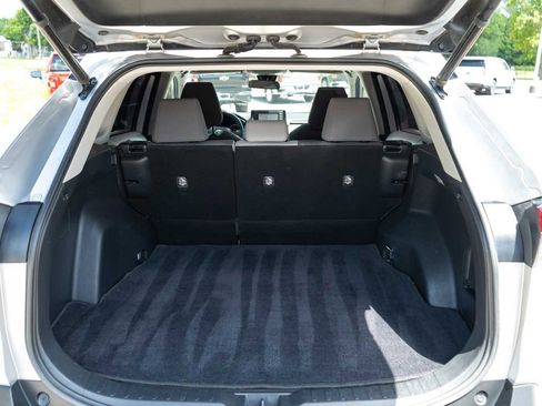 Used 2021 Toyota RAV4 XLE w/ Convenience Package AWD/4WD image 8