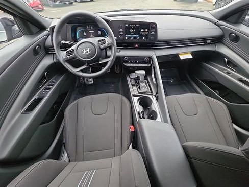 New 2026 Hyundai Elantra SEL Sport Premium FWD image 18