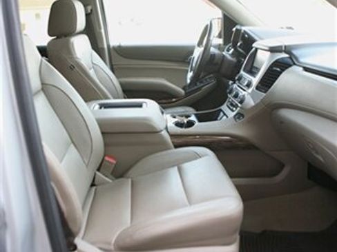 Used 2019 GMC Yukon XL SLT w/ Open Road Package image 24