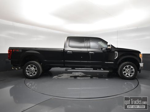 Used 2017 Ford F350 XLT w/ XLT Premium Package image 50