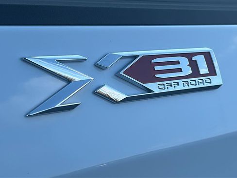 New 2026 GMC Sierra 1500 SLT w/ SLT Premium Plus Package image 9