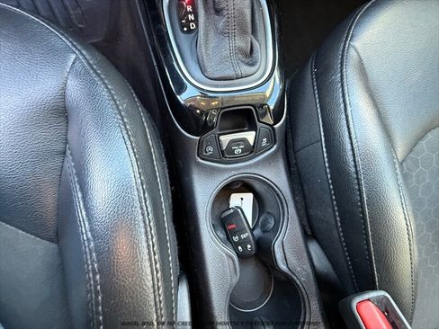 Used 2018 Jeep Compass Latitude AWD/4WD image 27