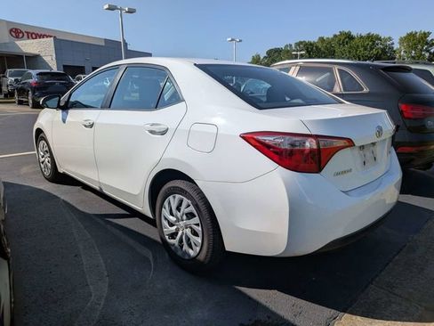 Used 2019 Toyota Corolla LE FWD image 4
