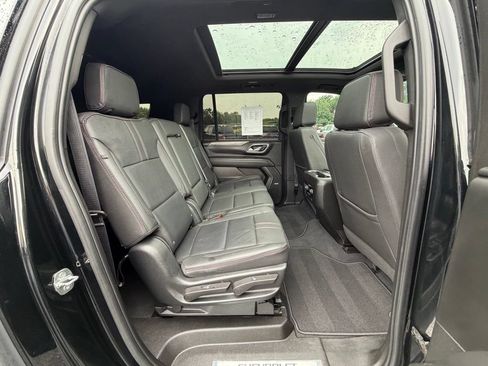 Used 2023 Chevrolet Suburban RST AWD/4WD image 24