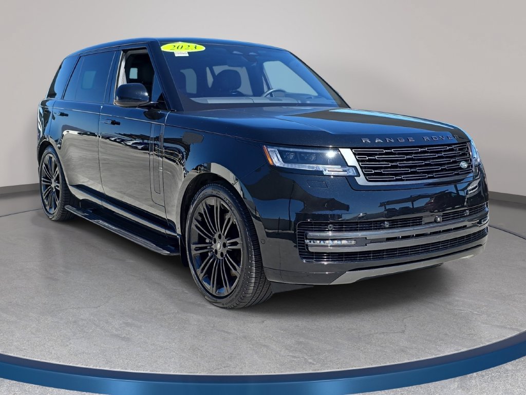Used 2023 Land Rover Range Rover Long Wheelbase SE AWD/4WD image 3