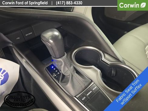 Used 2022 Toyota Camry SE FWD image 24