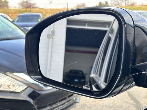 Used 2015 Land Rover LR4 HSE LUX image 15