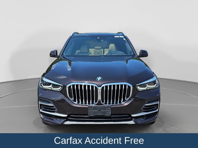 Used 2022 BMW X5 xDrive40i w/ Premium Package AWD/4WD image 3