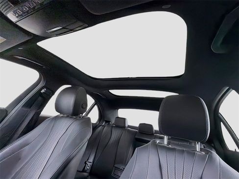 Used 2021 Mercedes-Benz E 350 4MATIC Sedan image 15