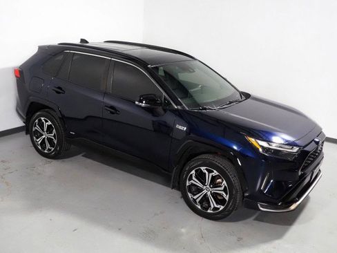 Used 2022 Toyota RAV4 Prime XSE image 12