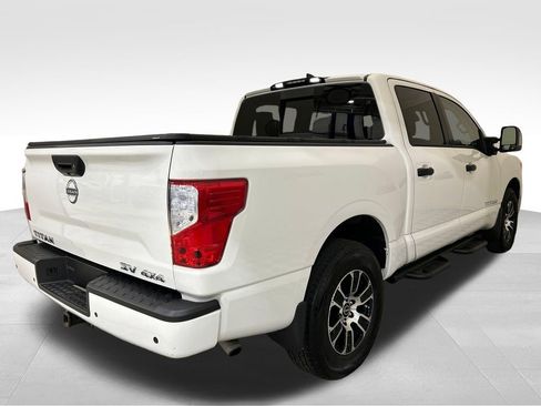 Used 2024 Nissan Titan SV w/ SV Convenience Package AWD/4WD image 6