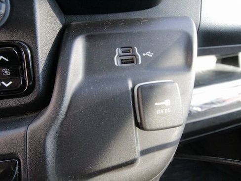 Used 2023 RAM ProMaster 2500 image 35