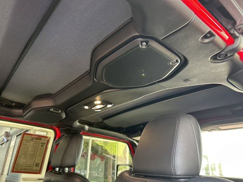 Used 2022 Jeep Gladiator Mojave w/ Trailer Tow Package image 28