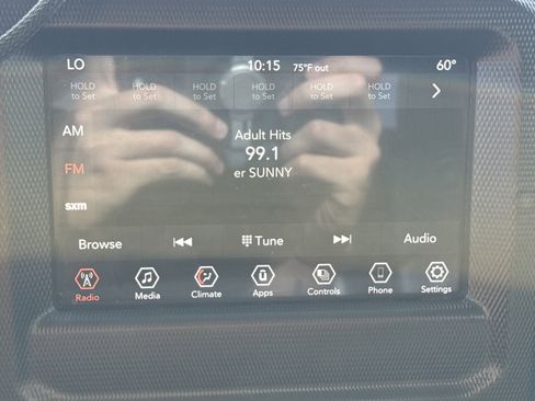 Used 2021 Jeep Gladiator Sport image 18