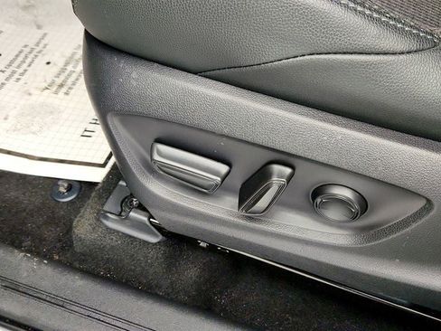 Used 2024 Toyota bZ4X AWD image 12