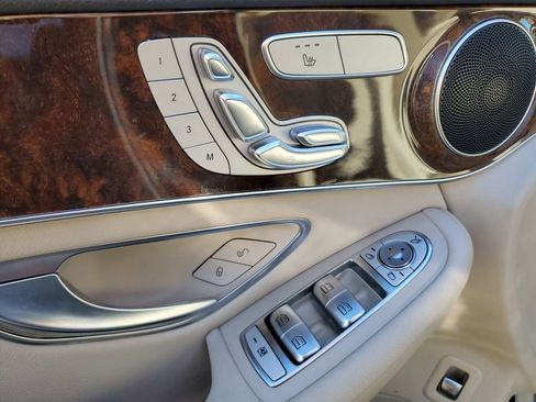 Used 2018 Mercedes-Benz GLC 300 image 13