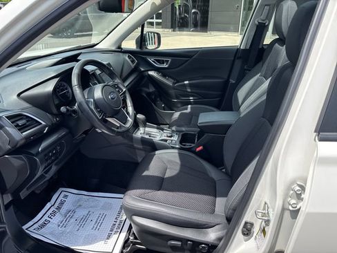 Used 2021 Subaru Forester Premium AWD/4WD image 9