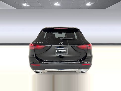 Certified 2025 Mercedes-Benz GLA 250 image 10