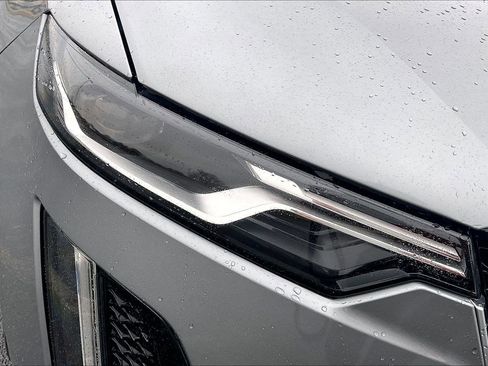 Used 2024 Cadillac XT6 Sport w/ Technology Package image 24