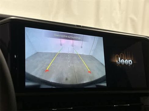 Used 2024 Jeep Wrangler Sahara image 23