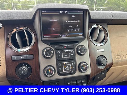 Used 2013 Ford F250 Lariat w/ Lariat Interior Pkg AWD/4WD image 17