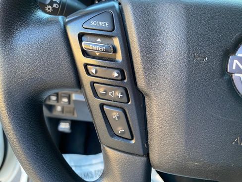 Used 2022 Nissan Frontier S AWD/4WD image 55