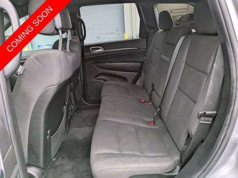 Certified 2018 Jeep Grand Cherokee Laredo RWD image 9