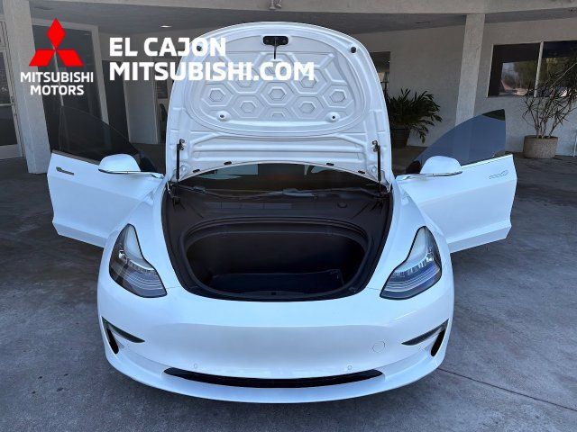 Used 2018 Tesla Model 3 Mid Range RWD image 12