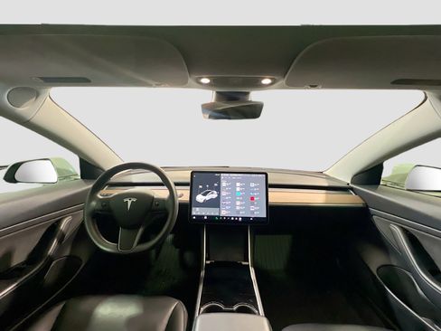Used 2020 Tesla Model 3 Standard Range image 17