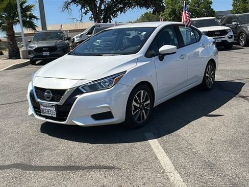 Used 2022 Nissan Versa SV FWD image 7