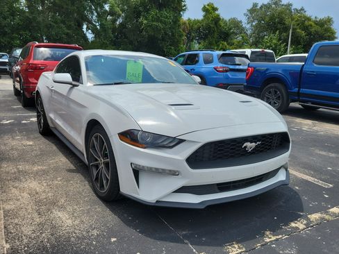 Used 2018 Ford Mustang Coupe w/ Equipment Group 101A RWD image 6
