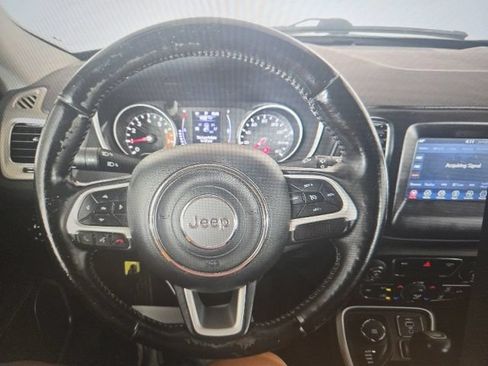 Used 2019 Jeep Compass Latitude w/ Cold Weather Group AWD/4WD image 9